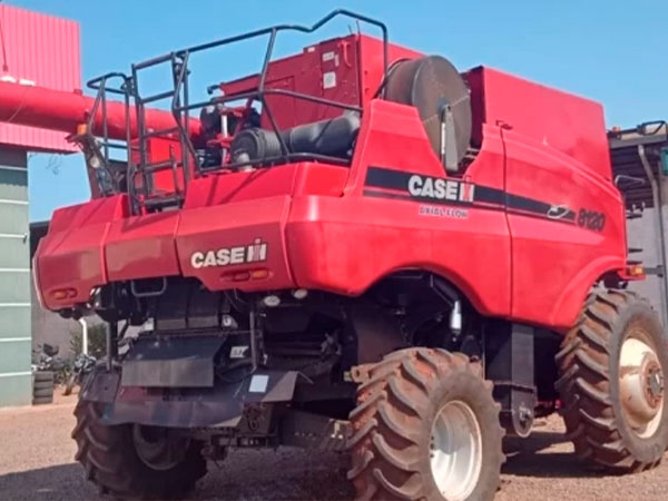 Case-IH-8120