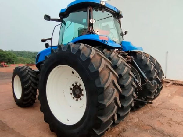 New-Holland-T7.245-3