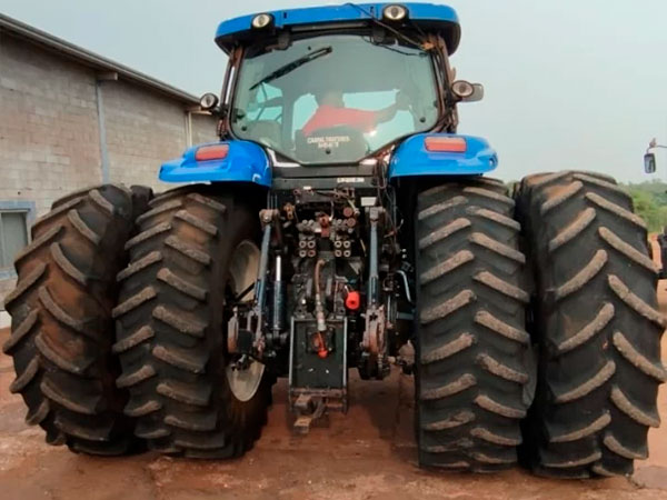 New-Holland-T7.245-4